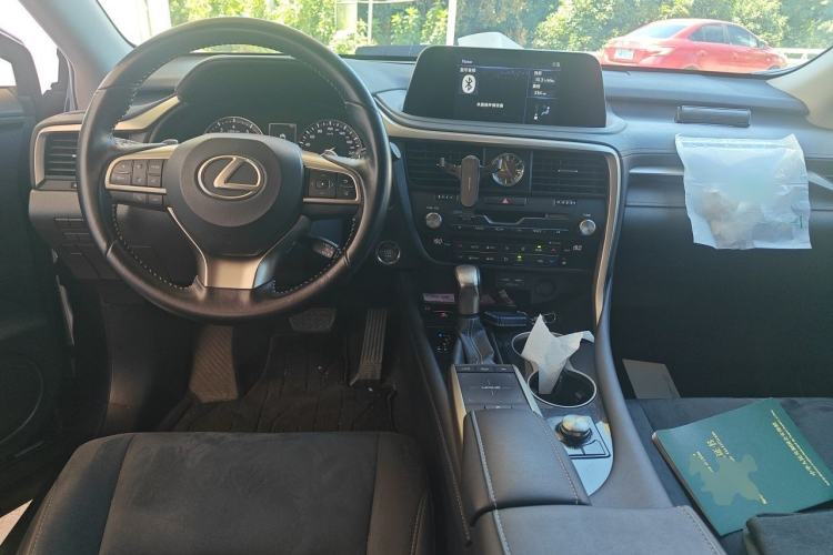 Used Lexus RX 2020 Revised Version 300 Two-Wheel Drive Elite Edition Center Console