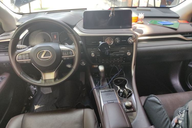 Used Lexus RX 2020 Revised Version 300 Two-Wheel Drive Comfort Edition Center Console