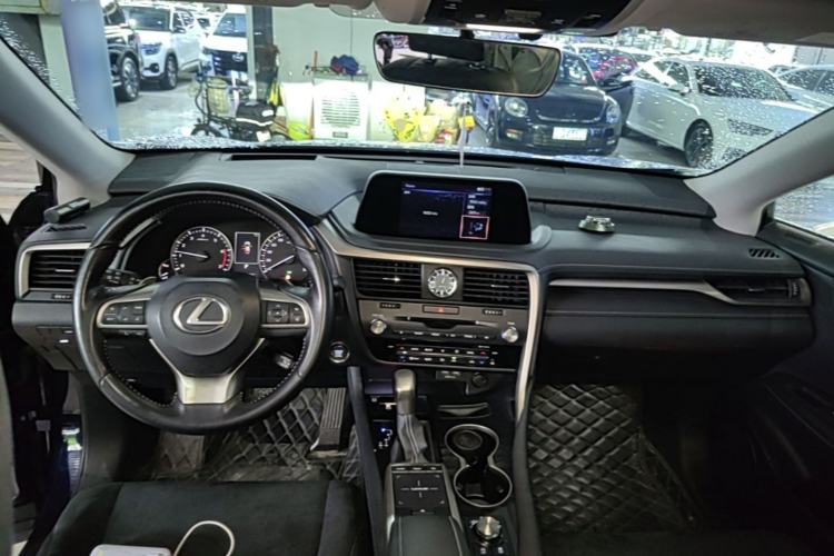 Used Lexus RX 2020 Revised Version 300 Two-Wheel Drive Elite Edition Center Console