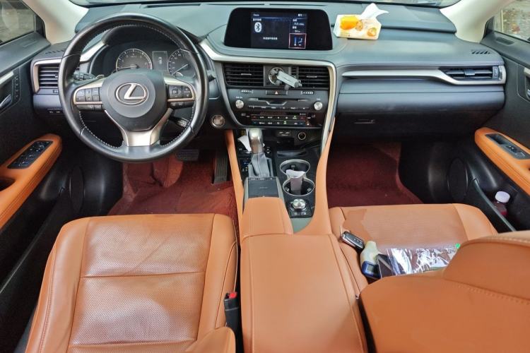 Used Lexus RX 2020 Facelifted 300 4x4 Elegant Edition Center Console
