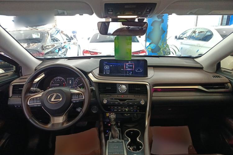 Used Lexus RX 2020 Facelifted 300 4x4 Elegant Edition Center Console