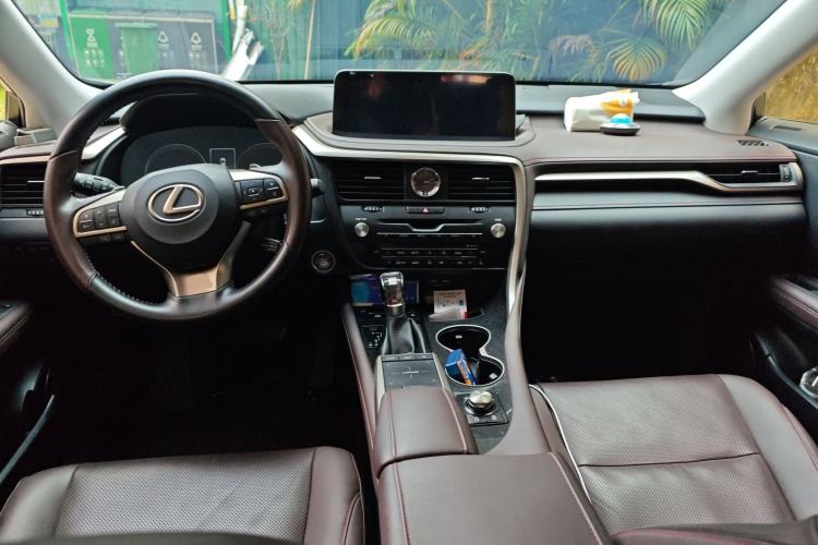 Used Lexus RX 2020 Facelifted 300 4x4 Elegant Edition Center Console