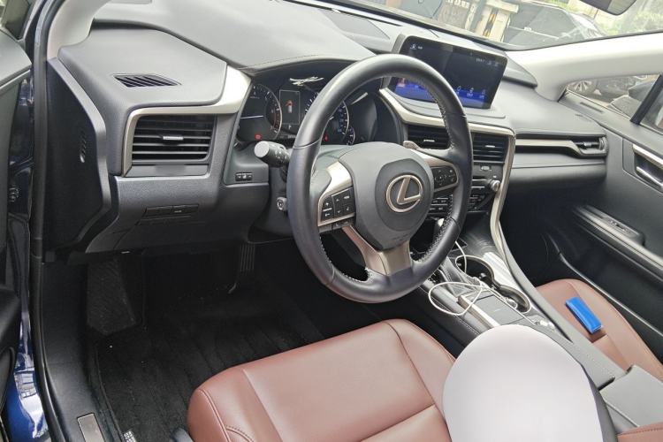 Used Lexus RX 2020 Revised Version 300 Two-Wheel Drive Elite Edition Center Console