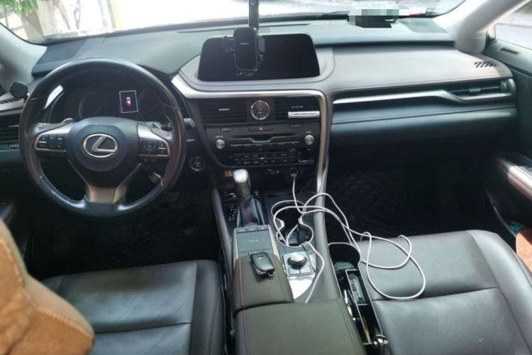 Used Lexus RX 2020 450hL Four-Wheel Drive Elegant 7-Seater China VI Standard Center Console
