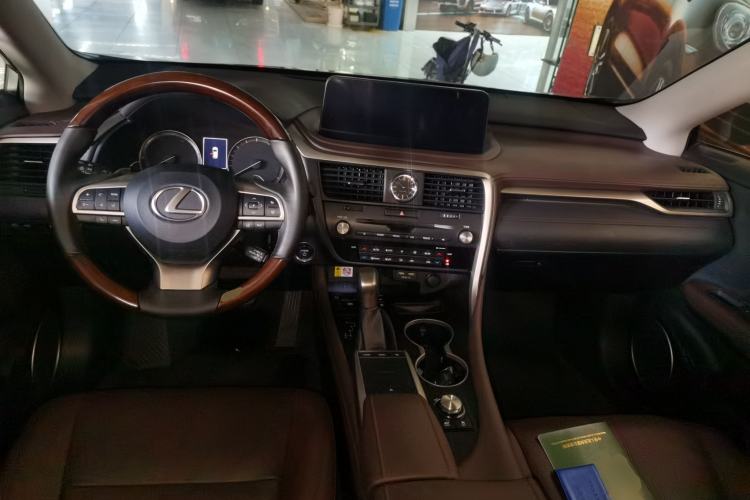 Used Lexus RX 2020 450hL Four-Wheel Drive Luxury Edition 6-Seater China VI Standard Center Console