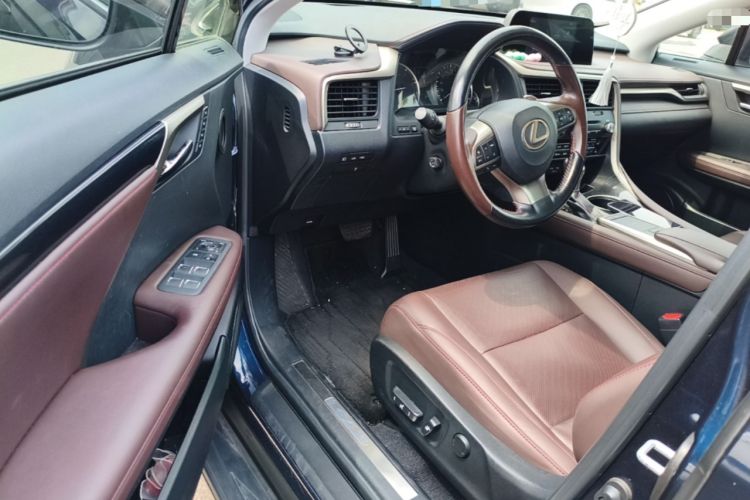 Used Lexus RX 2020 Facelifted 300 4x4 Elegant Edition Driver Seat