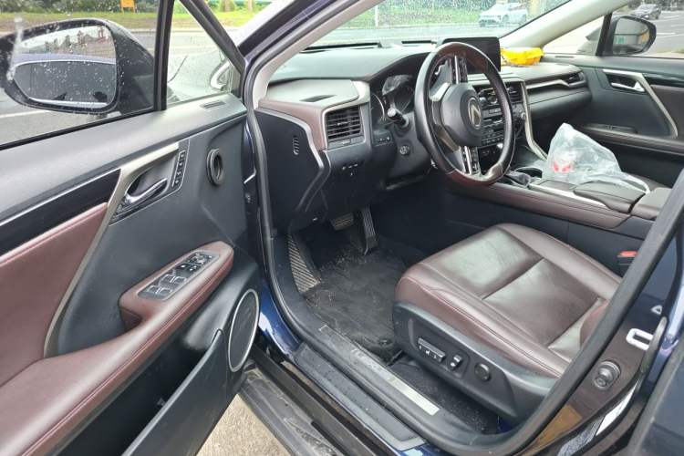 Used Lexus RX 2020 Facelifted 300 4x4 Elegant Edition Driver Seat