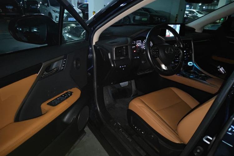 Used Lexus RX 2020 Facelifted 300 4x4 Elegant Edition Driver Seat