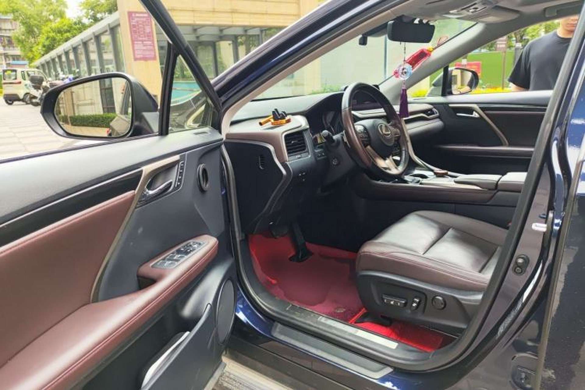 Used Lexus RX 2020 300 4x4 Elegant Edition China VI Driver Seat