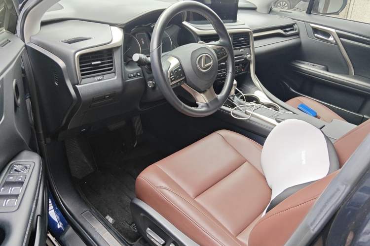 Used Lexus RX 2020 Revised Version 300 Two-Wheel Drive Elite Edition Driver Seat