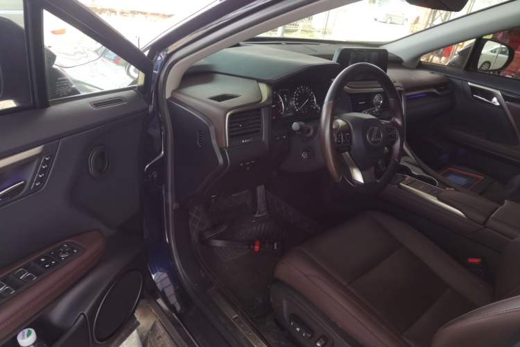 Used Lexus RX 2020 Facelifted 300 4x4 Elegant Edition Driver Seat