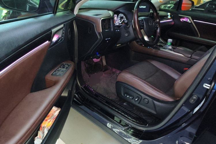 Used Lexus RX 2020 Facelifted 300 4x4 Elegant Edition Driver Seat
