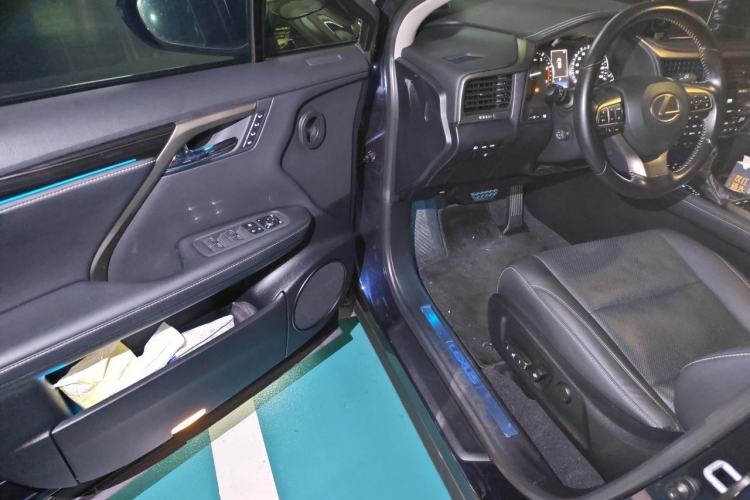 Used Lexus RX 2020 Facelifted 300 4x4 Elegant Edition Driver Seat