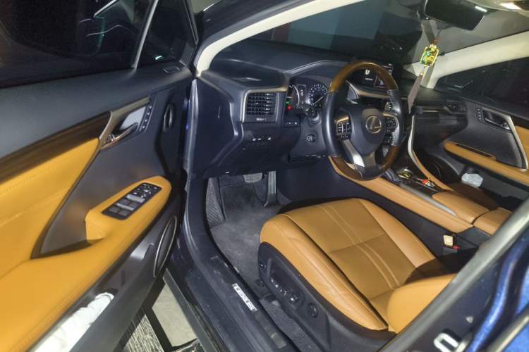 Used Lexus RX 2020 450hL Four-Wheel Drive Luxury Edition 6-Seater China VI Standard Driver Seat
