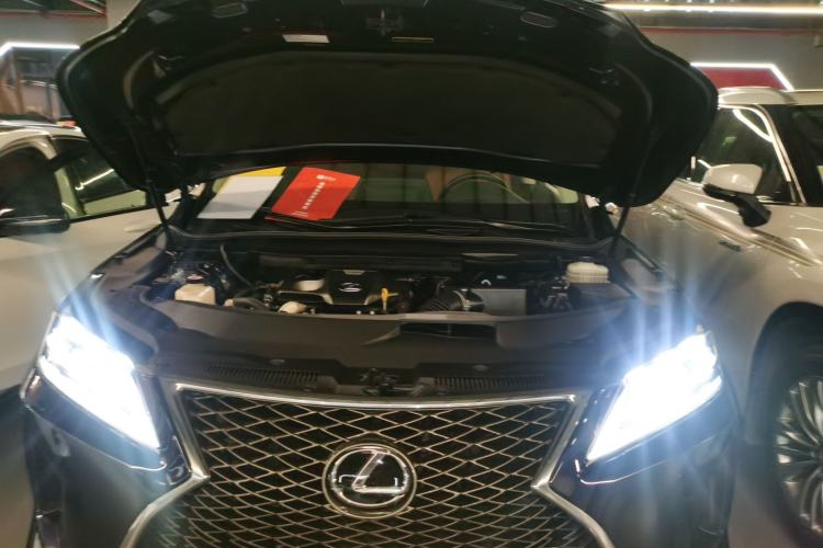 Used Lexus RX 2020 300 4x4 Elegant Edition China VI Engine Bay