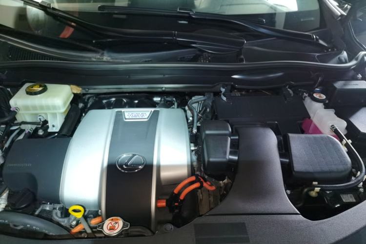 Used Lexus RX 2020 450hL Four-Wheel Drive Luxury Edition 6-Seater China VI Standard Engine Bay