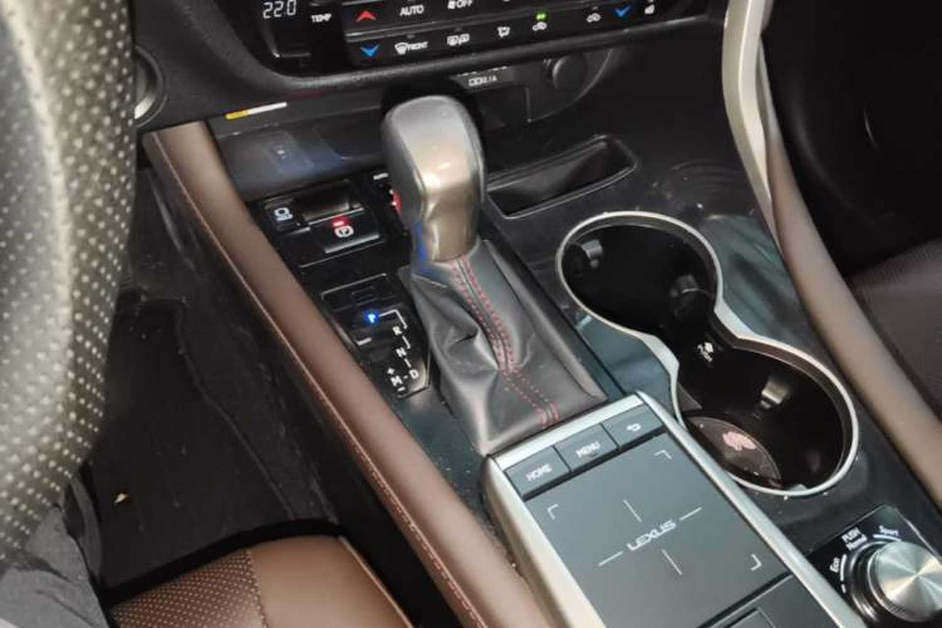 Used Lexus RX 2020 Facelifted 300 4x4 Elegant Edition Gear Lever