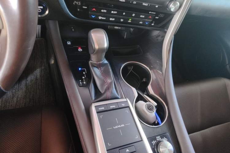 Used Lexus RX 2020 450hL Four-Wheel Drive Elegant 7-Seater China VI Standard Gear Lever