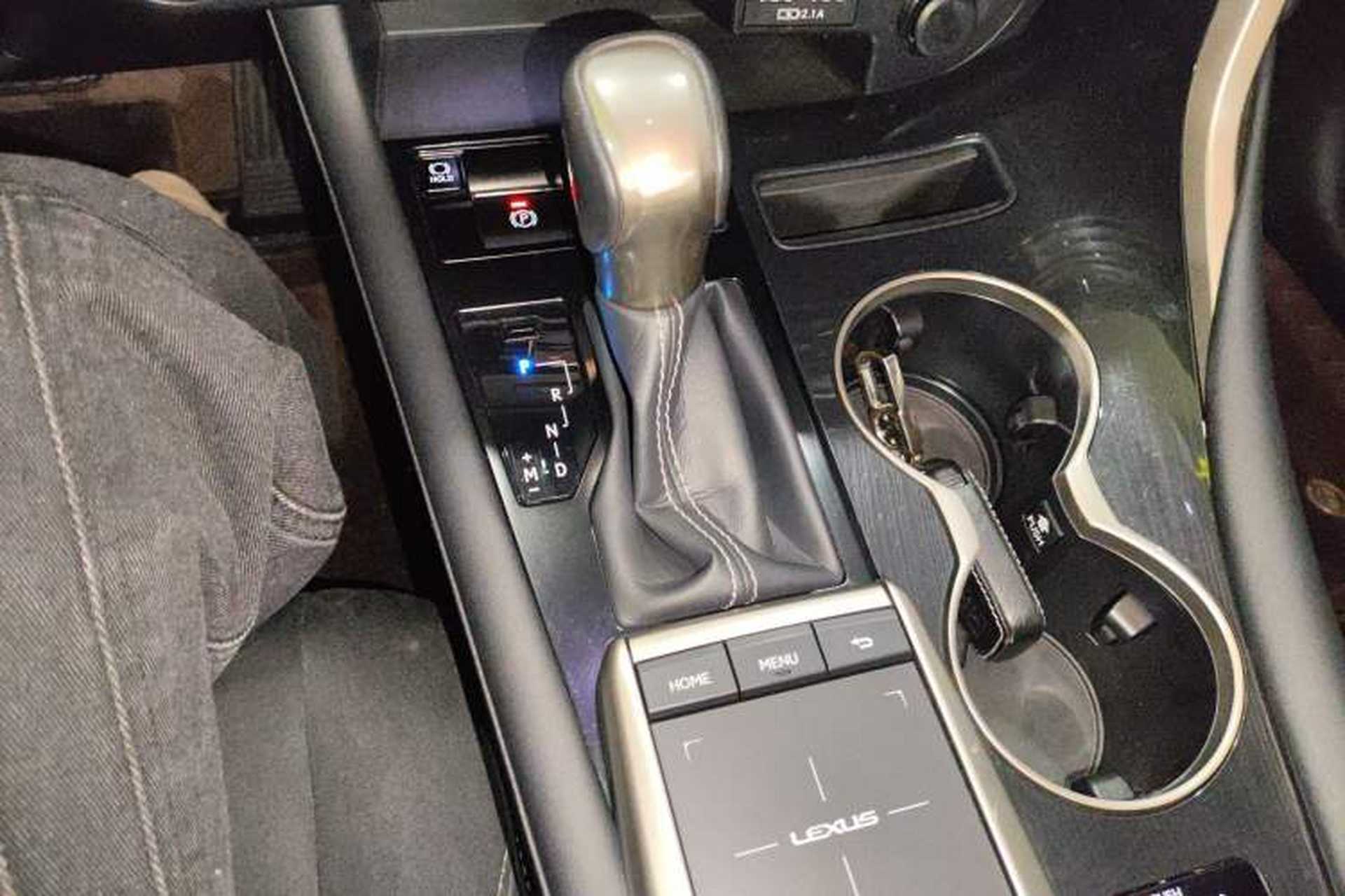 Used Lexus RX 2020 Revised Version 300 Two-Wheel Drive Elite Edition Gear Lever