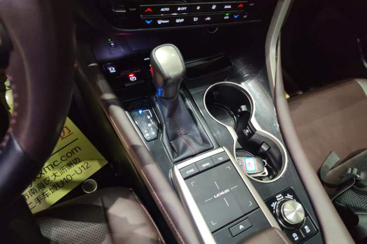 Used Lexus RX 2020 Facelifted 300 4x4 Elegant Edition Gear Lever