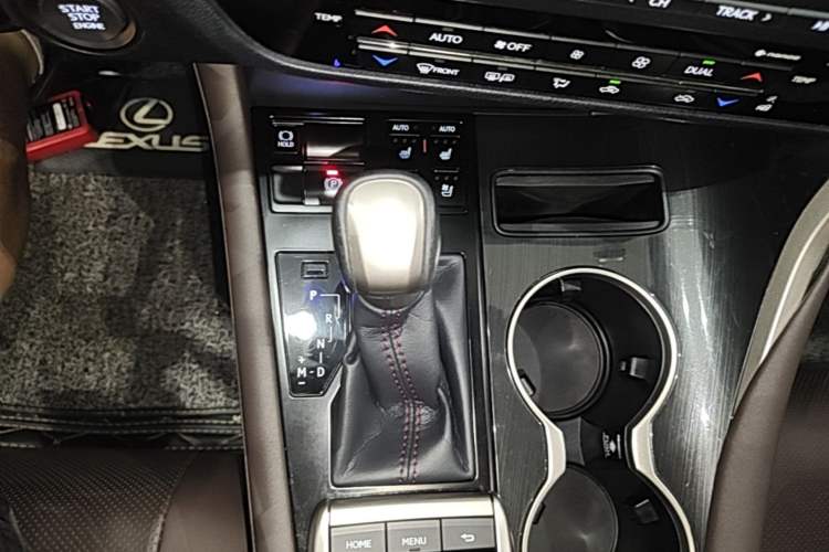 Used Lexus RX 2020 300 4x4 Elegant Edition China VI Gear Lever