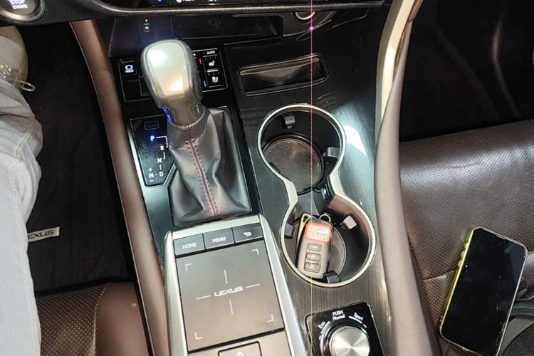 Used Lexus RX 2020 Revised Version 300 Two-Wheel Drive Comfort Edition Gear Lever