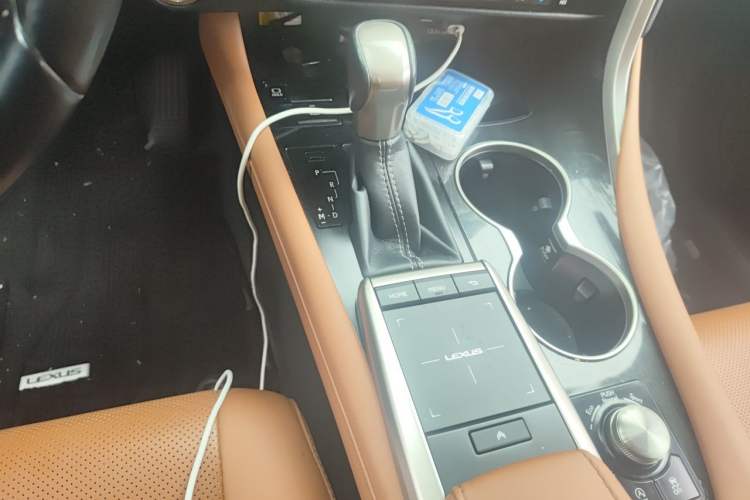 Used Lexus RX 2020 Revised Version 300 Two-Wheel Drive Comfort Edition Gear Lever