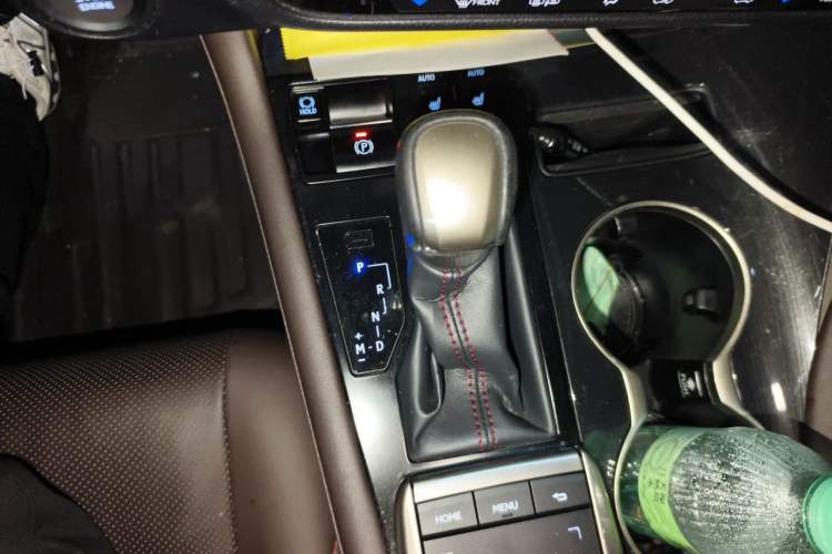 Used Lexus RX 2020 Facelifted 300 4x4 Elegant Edition Gear Lever