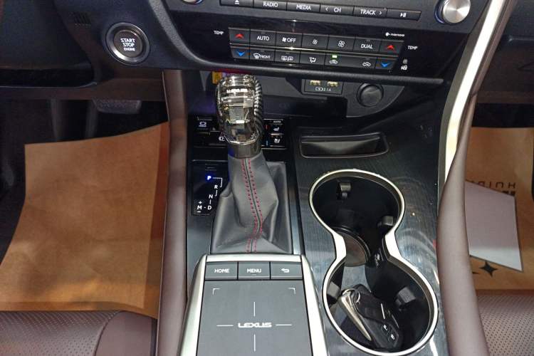 Used Lexus RX 2020 Facelifted 300 4x4 Elegant Edition Gear Lever