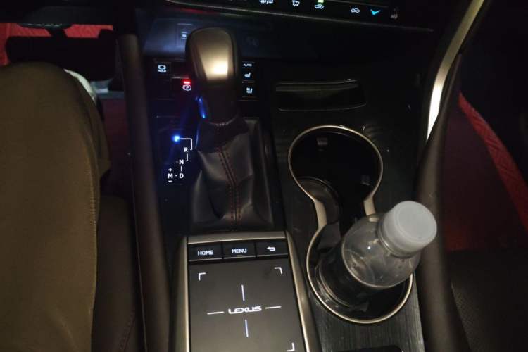 Used Lexus RX 2020 300 4x4 Elegant Edition China VI Gear Lever
