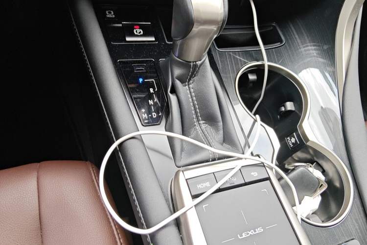 Used Lexus RX 2020 Revised Version 300 Two-Wheel Drive Elite Edition Gear Lever