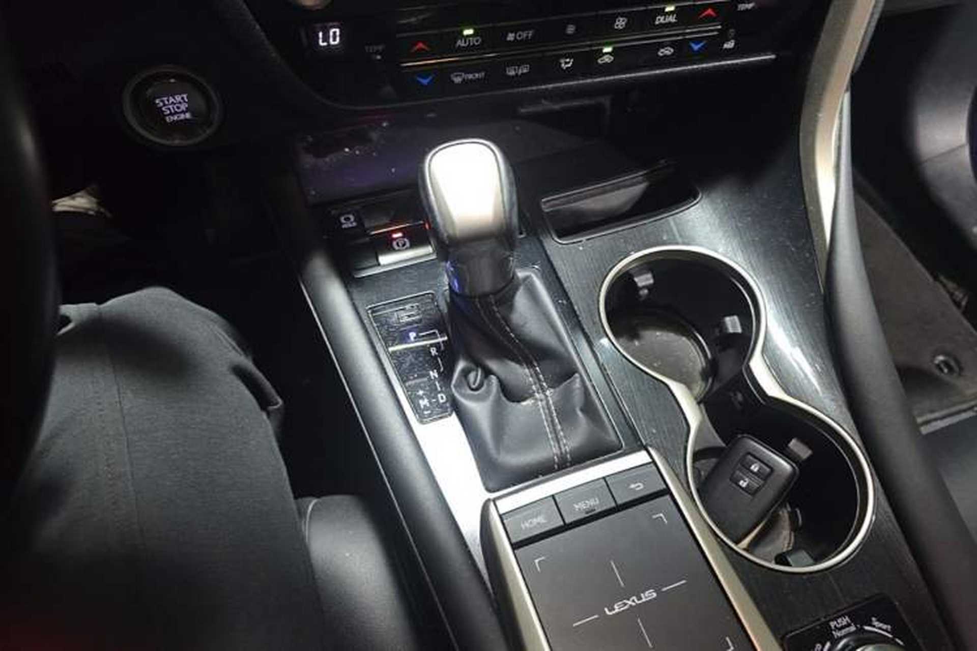 Used Lexus RX 2020 300 Two-Wheel Drive Elite Edition China VI Standard Gear Lever