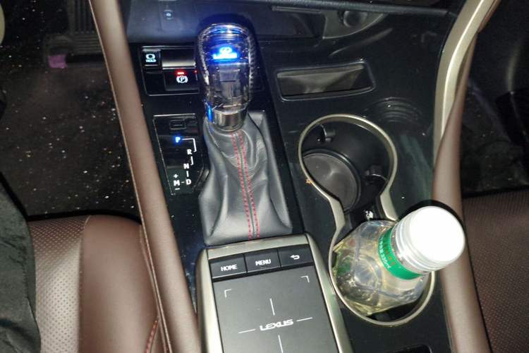 Used Lexus RX 2020 Facelifted 300 4x4 Elegant Edition Gear Lever