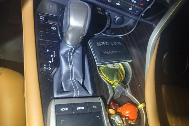Used Lexus RX 2020 450hL Four-Wheel Drive Luxury Edition 6-Seater China VI Standard Gear Lever