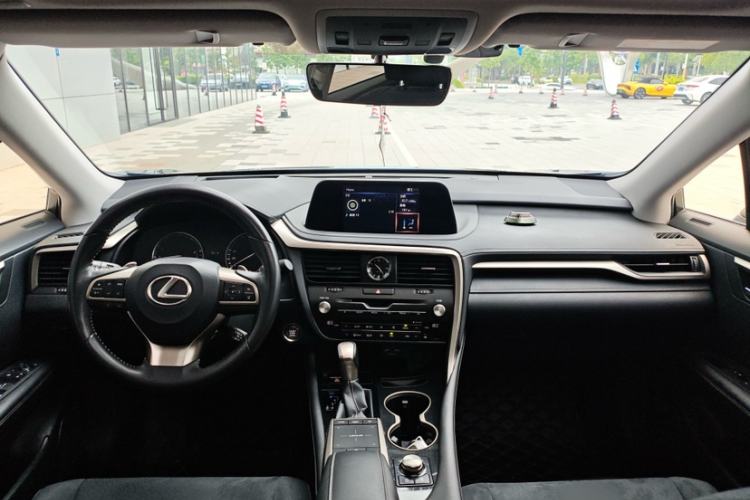 Used Lexus RX 2020 Revised Version 300 Two-Wheel Drive Elite Edition Interior 10