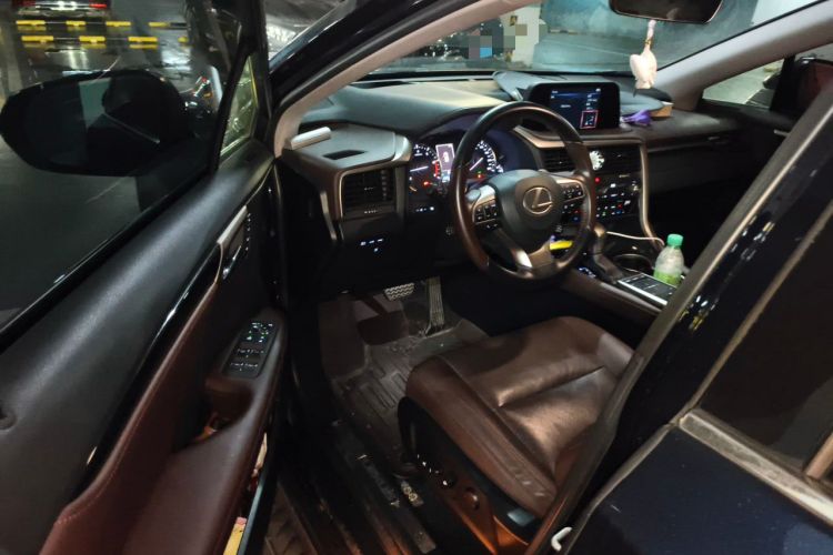 Used Lexus RX 2020 Facelifted 300 4x4 Elegant Edition Interior 3