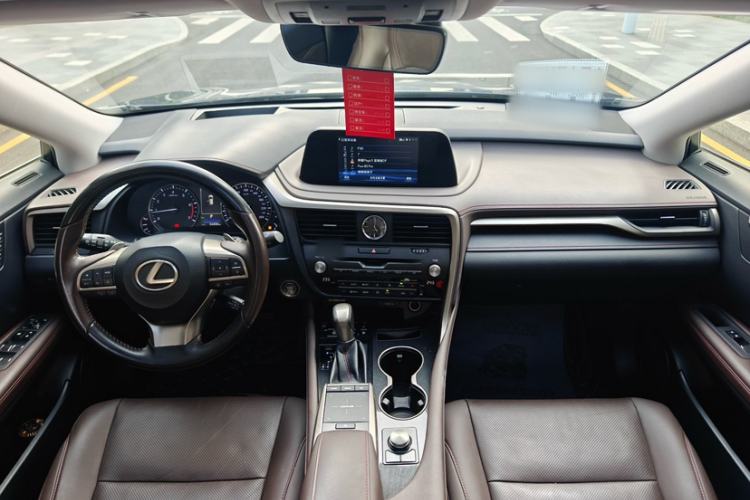 Used Lexus RX 2020 Facelifted 300 4x4 Elegant Edition Interior 4