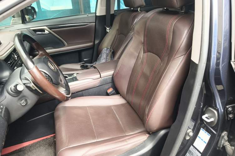 Used Lexus RX 2020 300 4x4 Elegant Edition China VI Left Front Seat