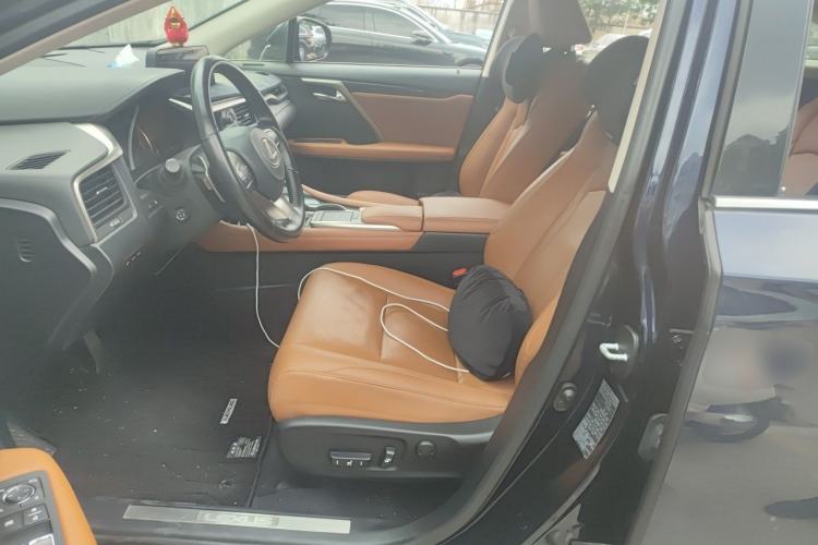 Used Lexus RX 2020 Revised Version 300 Two-Wheel Drive Comfort Edition Left Front Seat