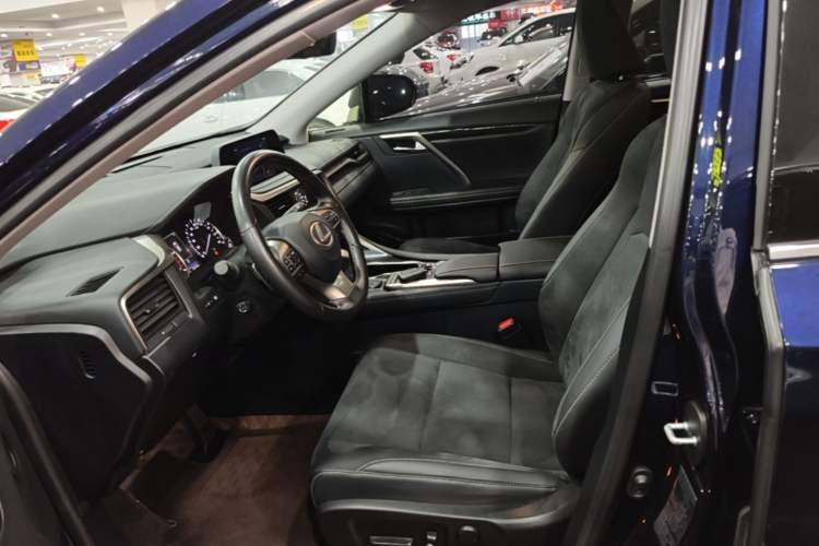 Used Lexus RX 2020 Revised Version 300 Two-Wheel Drive Elite Edition Left Front Seat