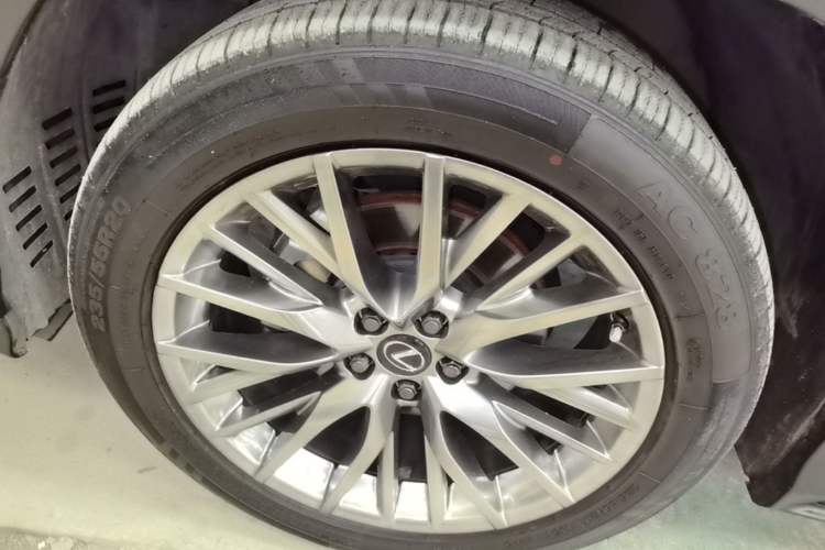 Used Lexus RX 2020 300 4x4 F SPORT China VI Left Front Wheel Hub