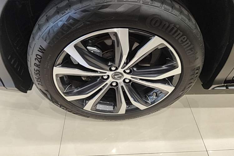 Used Lexus RX 2020 300 4x4 Elegant Edition China VI Left Front Wheel Hub