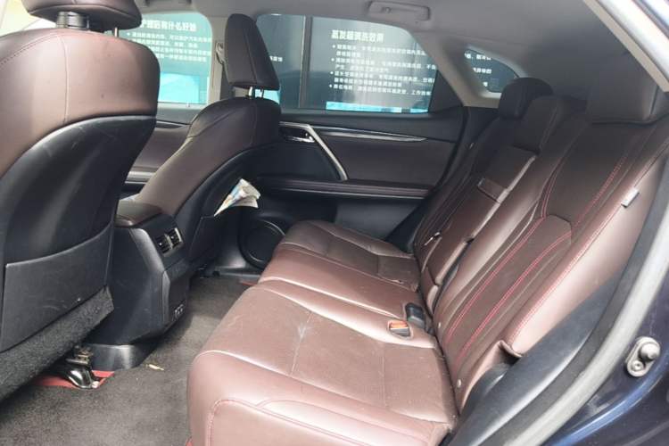 Used Lexus RX 2020 300 4x4 Elegant Edition China VI Left Rear Seat