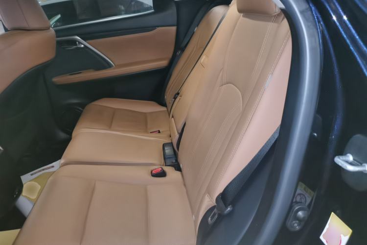 Used Lexus RX 2020 300 4x4 Elegant Edition China VI Left Rear Seat