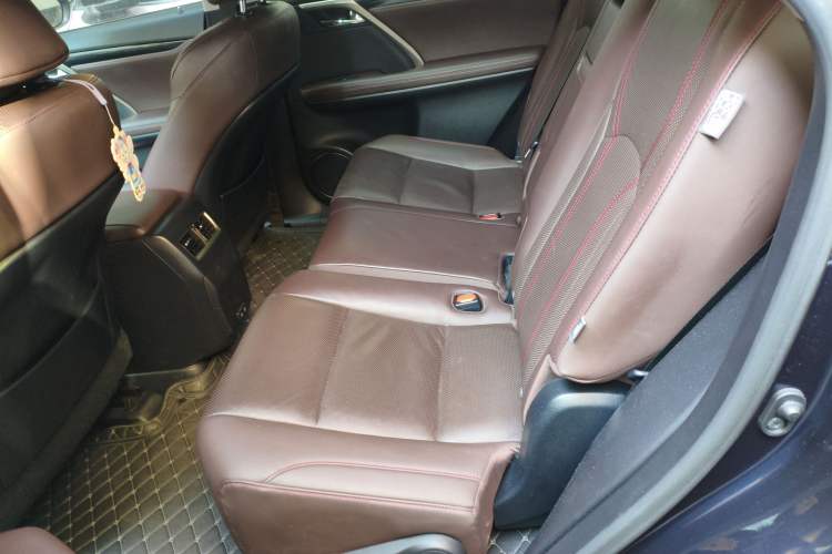 Used Lexus RX 2020 Revised Version 300 Two-Wheel Drive Comfort Edition Left Rear Seat