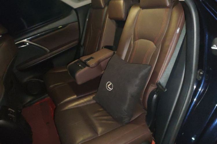 Used Lexus RX 2020 300 4x4 Elegant Edition China VI Left Rear Seat