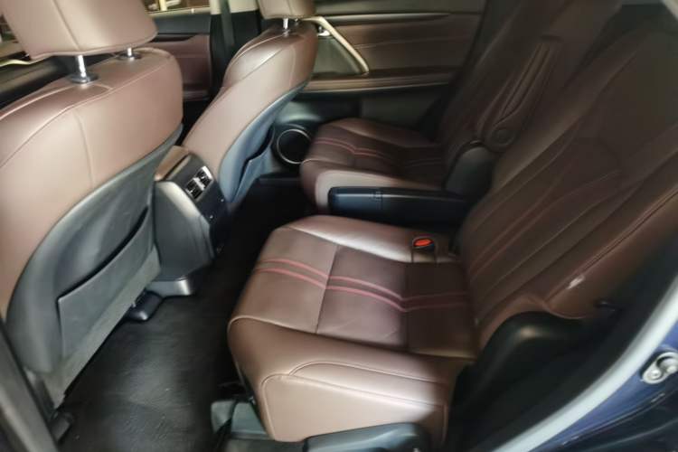 Used Lexus RX 2020 450hL Four-Wheel Drive Luxury Edition 6-Seater China VI Standard Left Rear Seat