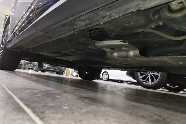 Used Lexus RX 2020 Revised Version 300 Two-Wheel Drive Elite Edition Left Side Sill