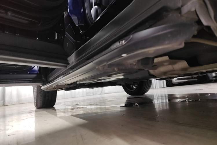 Used Lexus RX 2020 Facelifted 300 4x4 Elegant Edition Left Side Sill