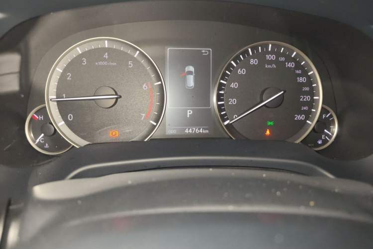 Used Lexus RX 2020 Revised Version 300 Two-Wheel Drive Elite Edition Odometer Close Up